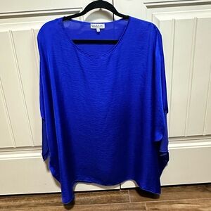 Tutu & Lilli Bella round neck Top M/L -royal blue